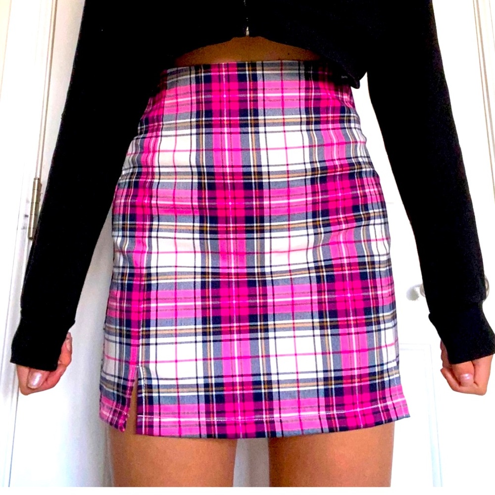 Pink plaid brandy Melville skirt